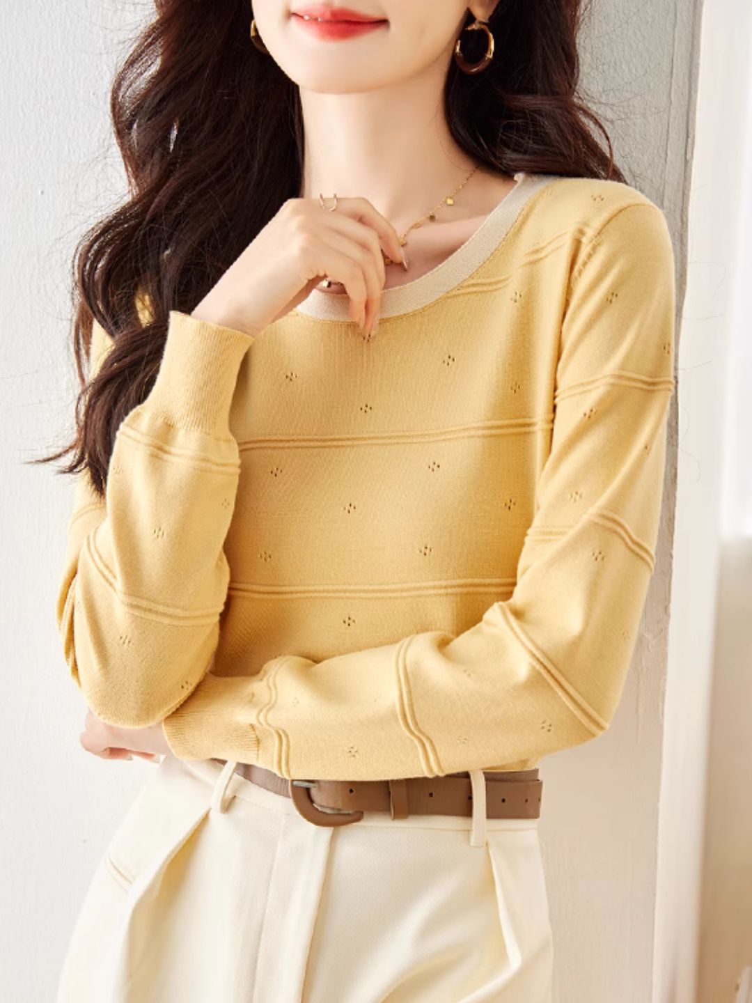 Colorblocked Crew Neck Long Sleeve Sweater