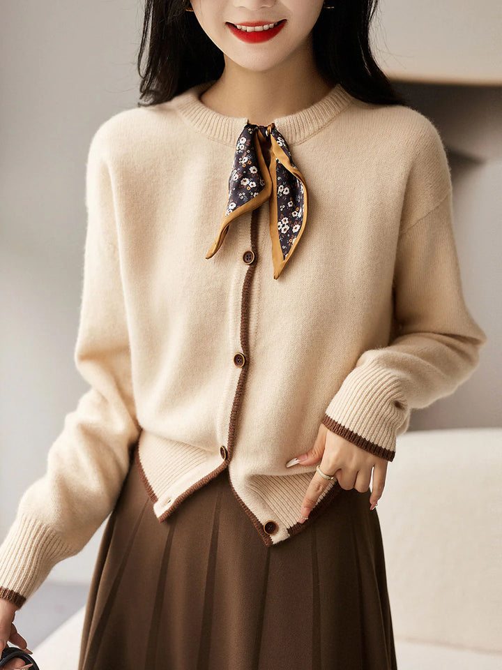 Vintage Crew Neck knitted Cardigan - Brown