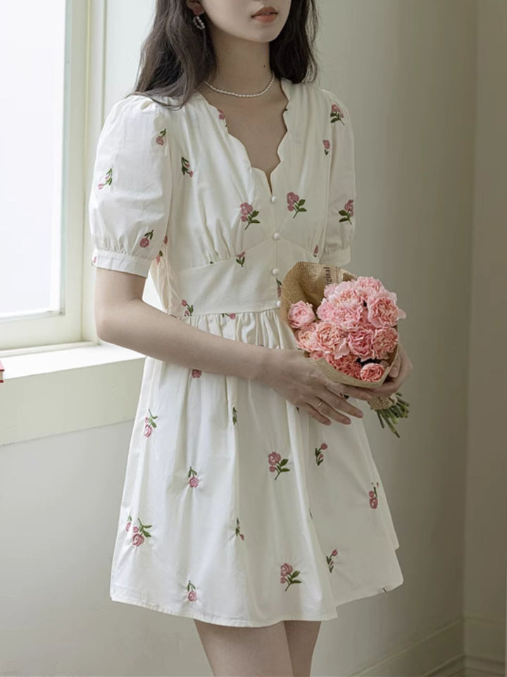 V-neck Flower Embroidered Puff Sleeve Dress