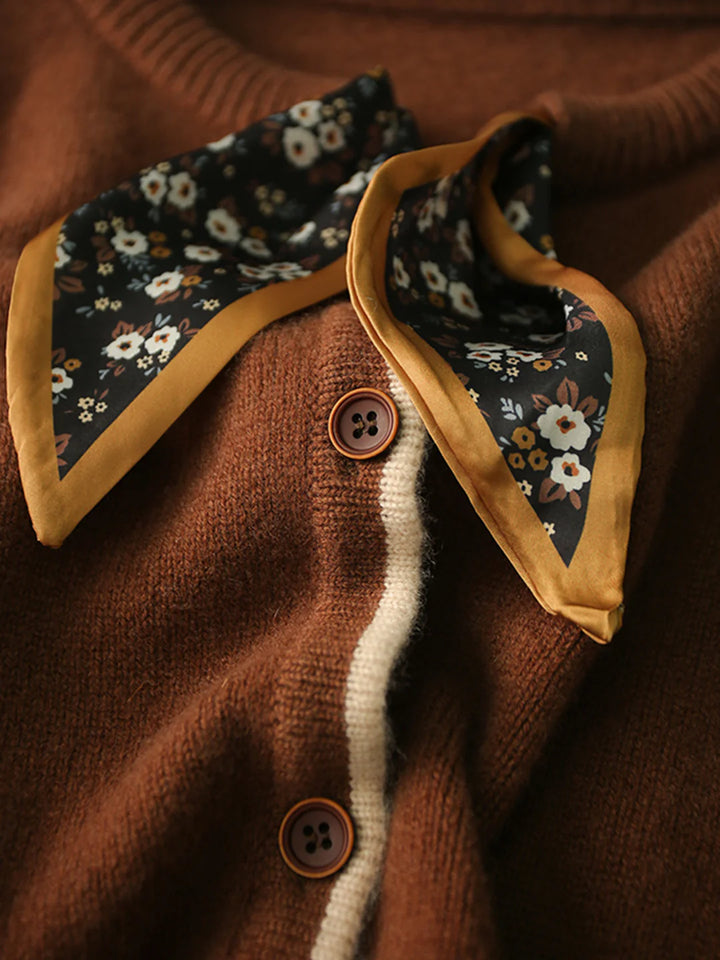 Vintage Crew Neck knitted Cardigan - Brown