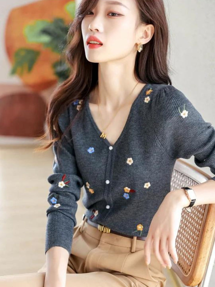 Embroidered Knitted V-neck Long-sleeved Top -Grey