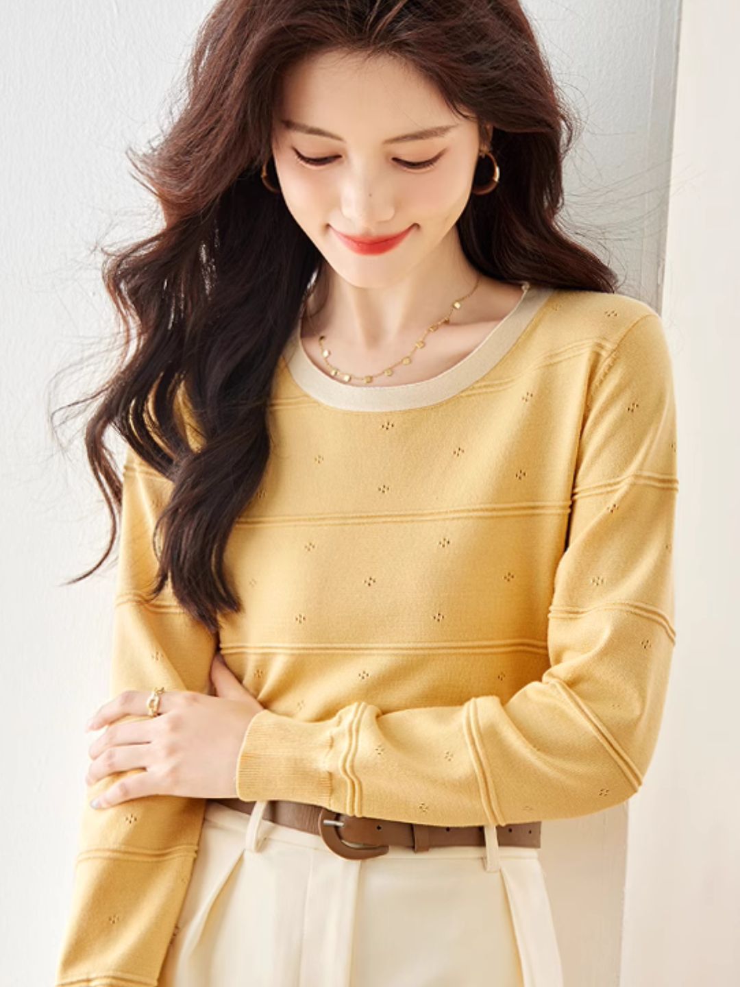 Colorblocked Crew Neck Long Sleeve Sweater