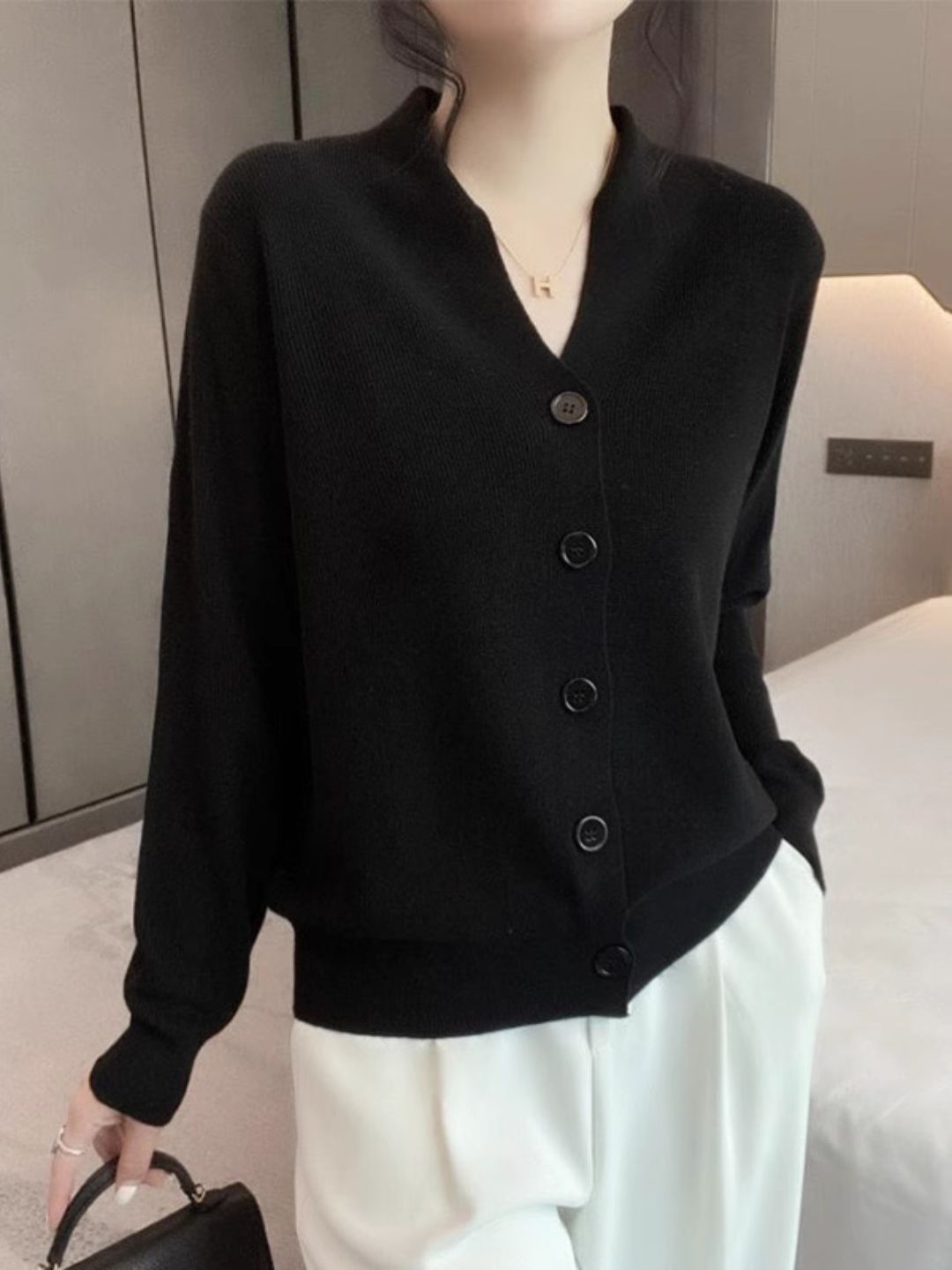 Simple Solid Color Versatile Knitted Cardigan