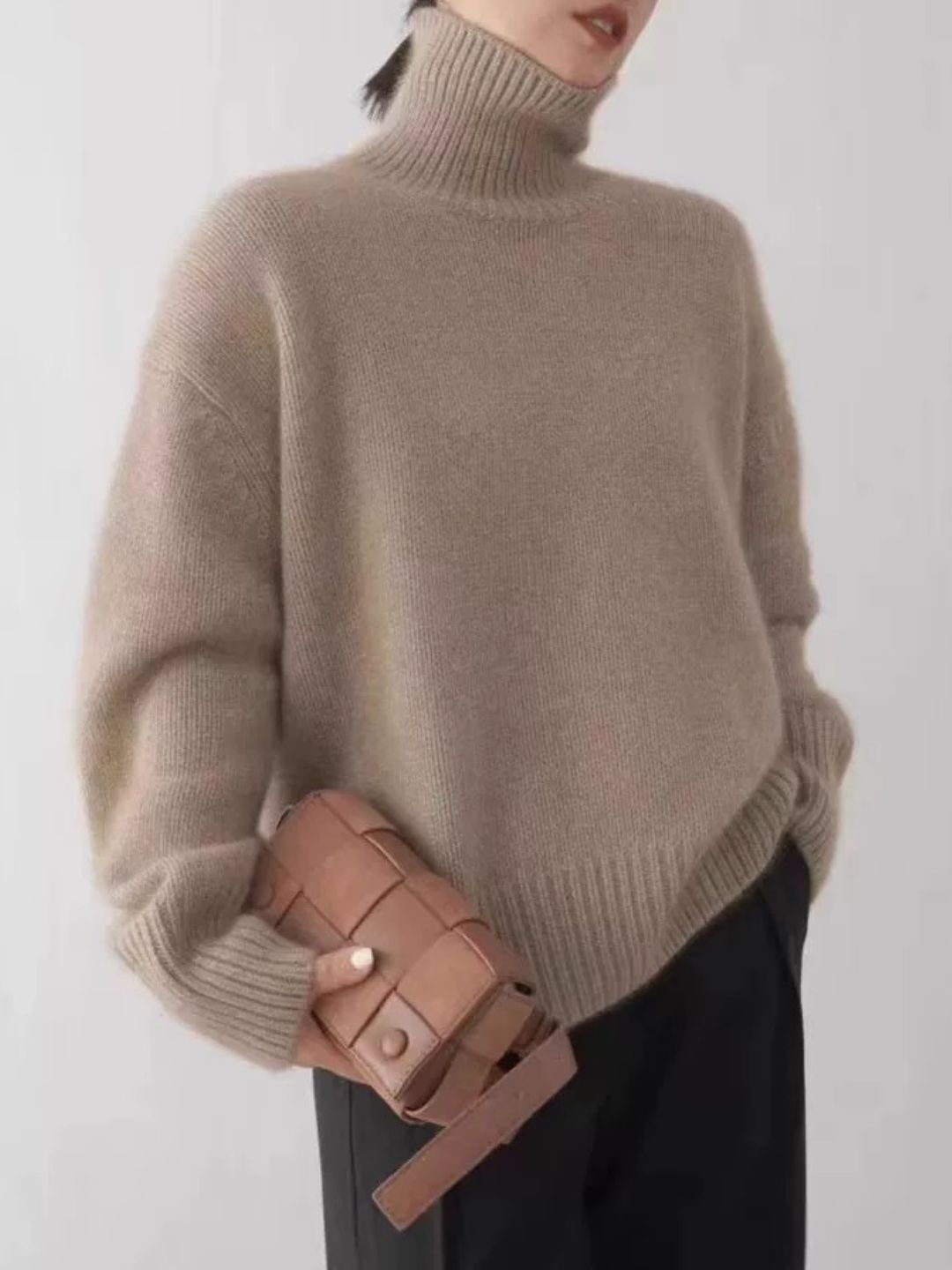 Turtleneck Solid Color Knitted Top -  Grey