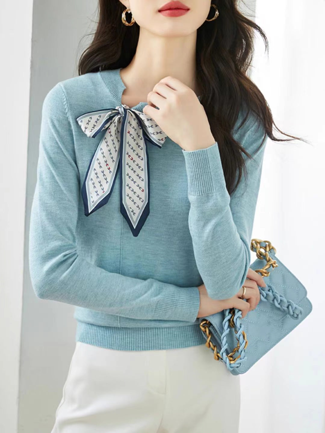 Retro Crew Neck Bow Knitted Top - Blue