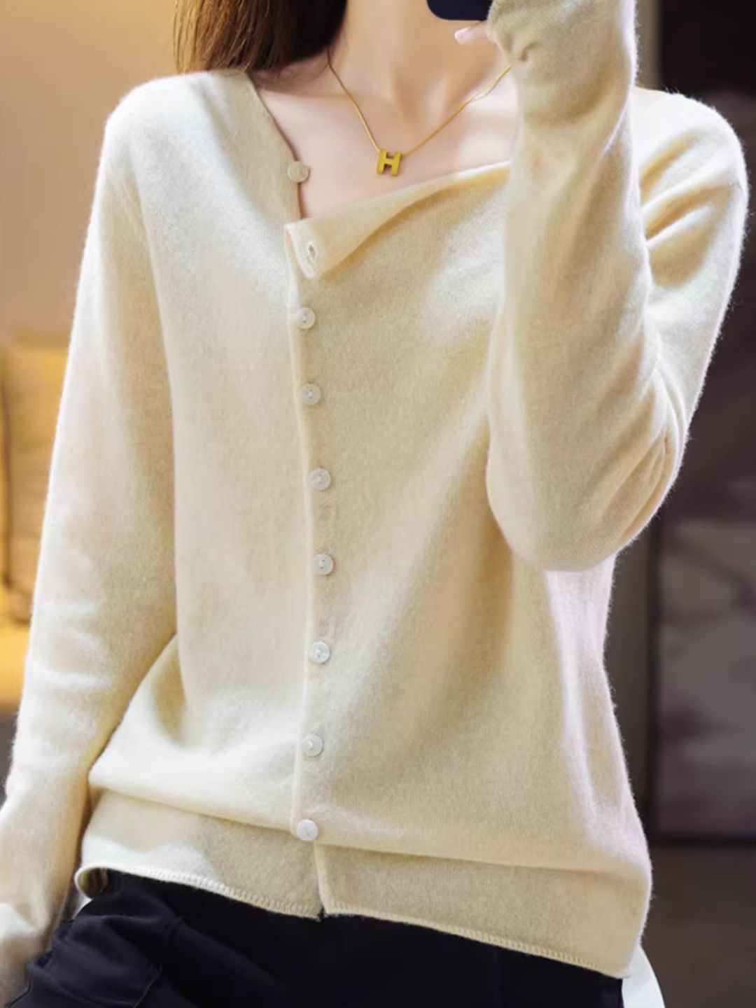 Round Neck Thin Knitted Cardigan