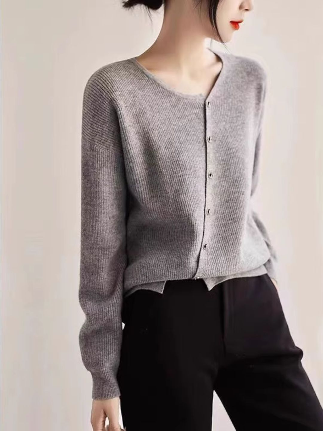 Loose Single Breasted Sweater - Grey