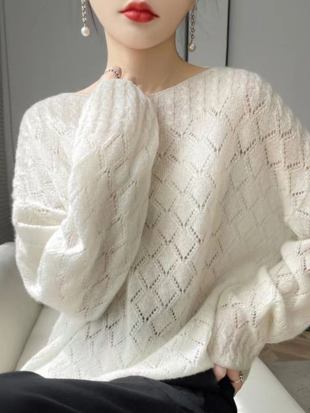 Crew Neck Pattern Hollow Knit Sweater