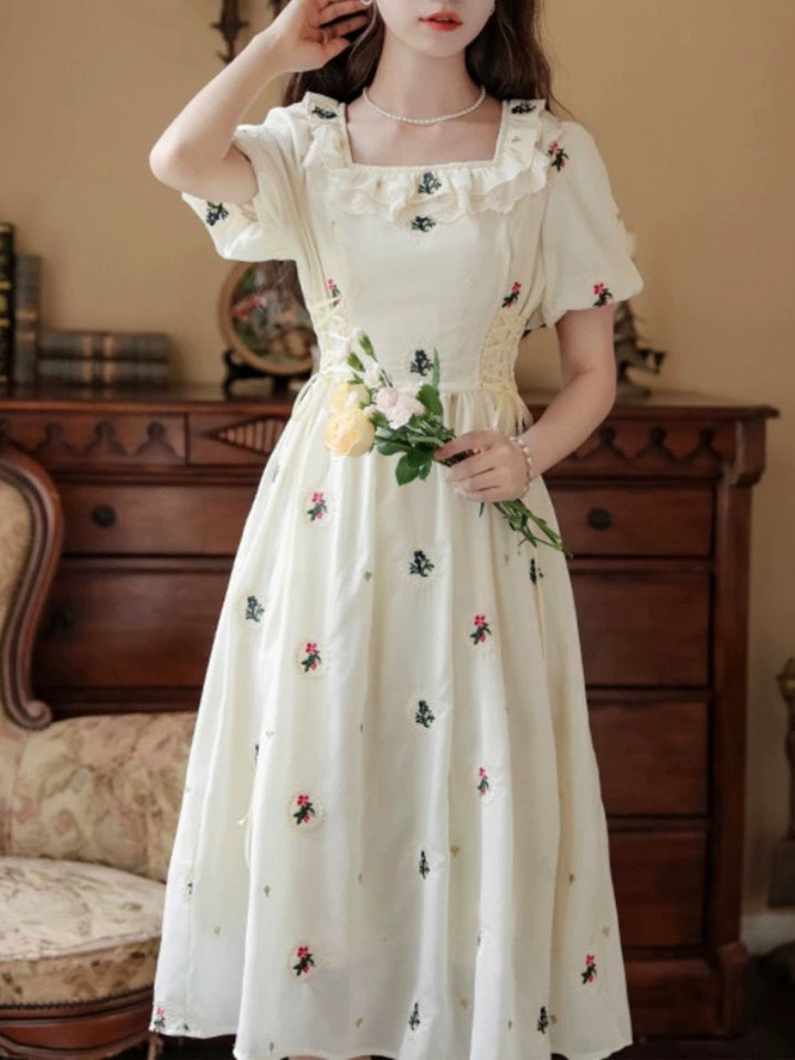 Lace Collar Platycodon Flower Embroidered Dress