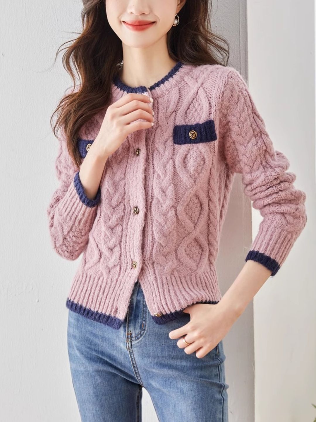 Classic Crew Neck Contrast Cardigan