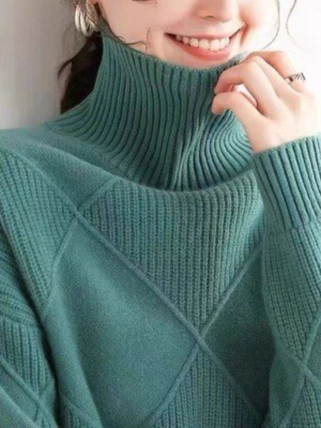 Loose Turtleneck Solid Color Knitted Sweater