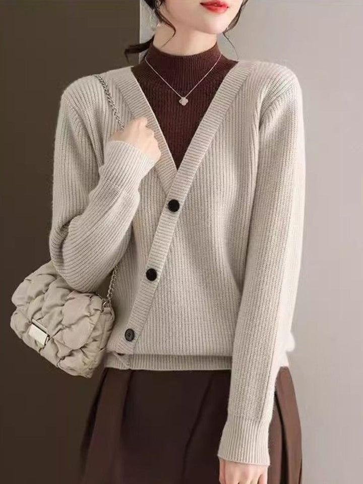 Fake two-piece loose half-high collar sweater