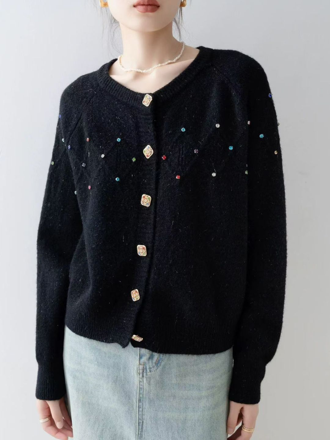 Crew Neck Beaded Knit Cardigan