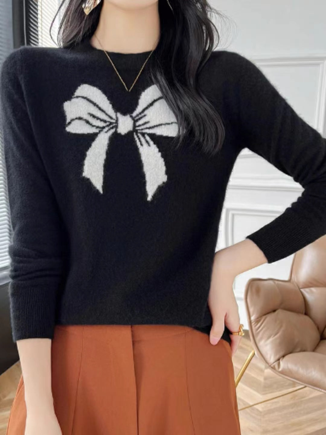 Loose Crew Neck Bow Jacquard Knitted Top