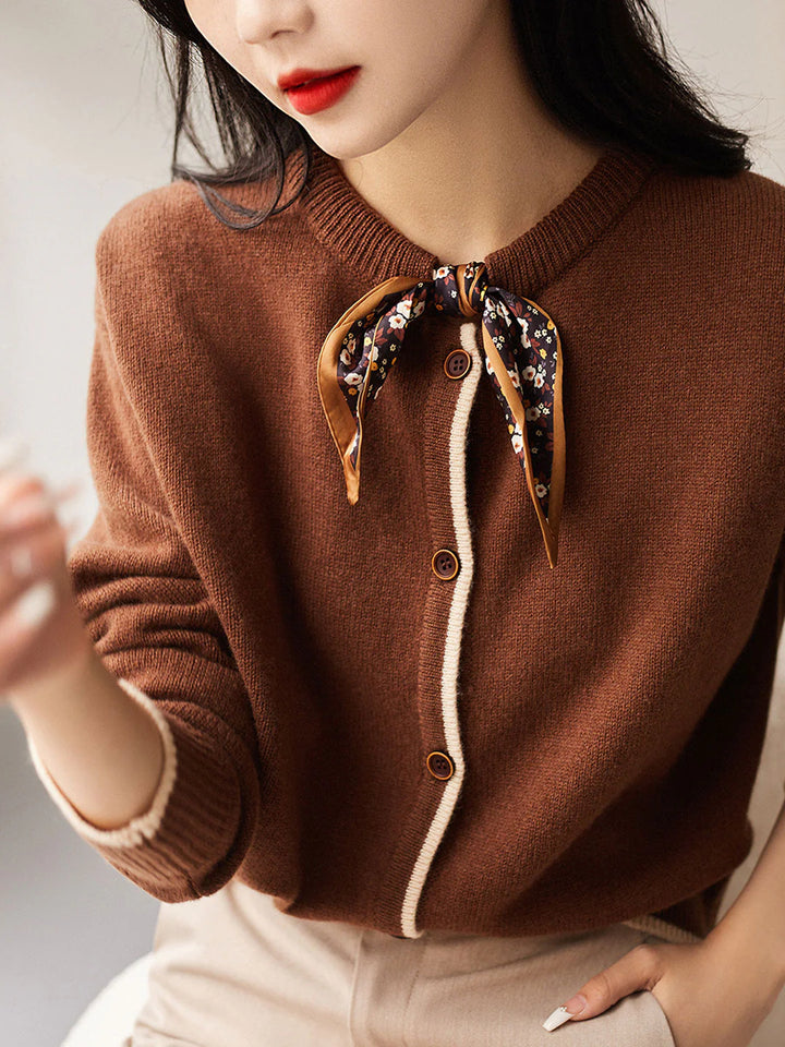 Vintage Crew Neck knitted Cardigan - Brown