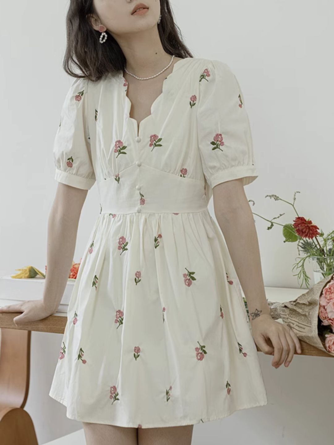 V-neck Flower Embroidered Puff Sleeve Dress