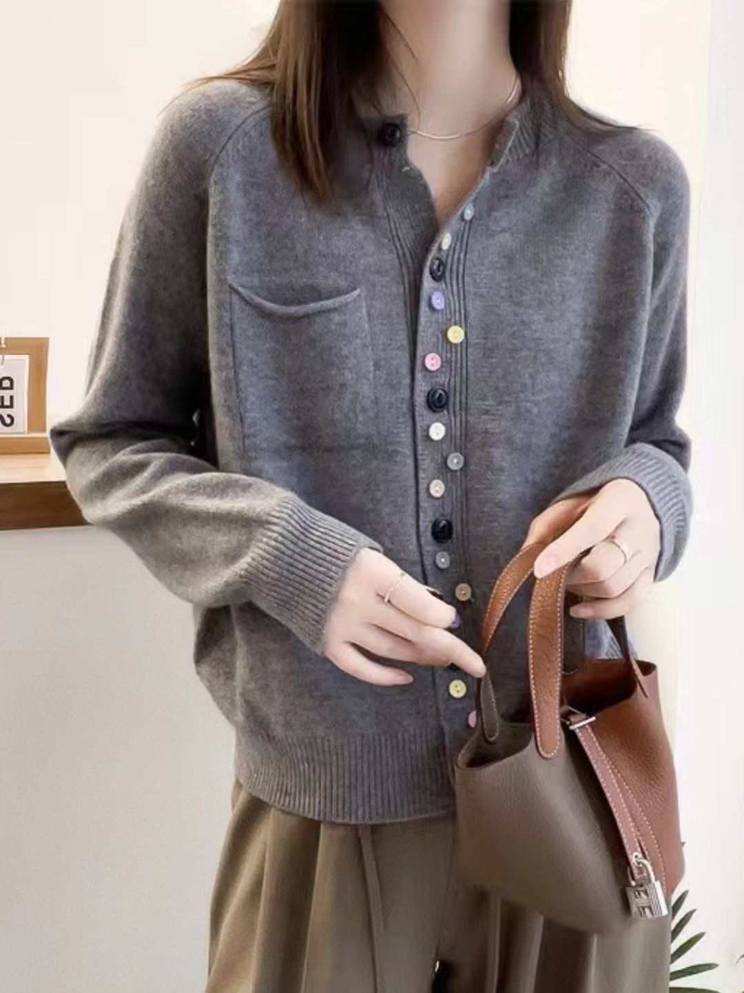 Crew Neck Colorful Button Knit Cardigan -Grey