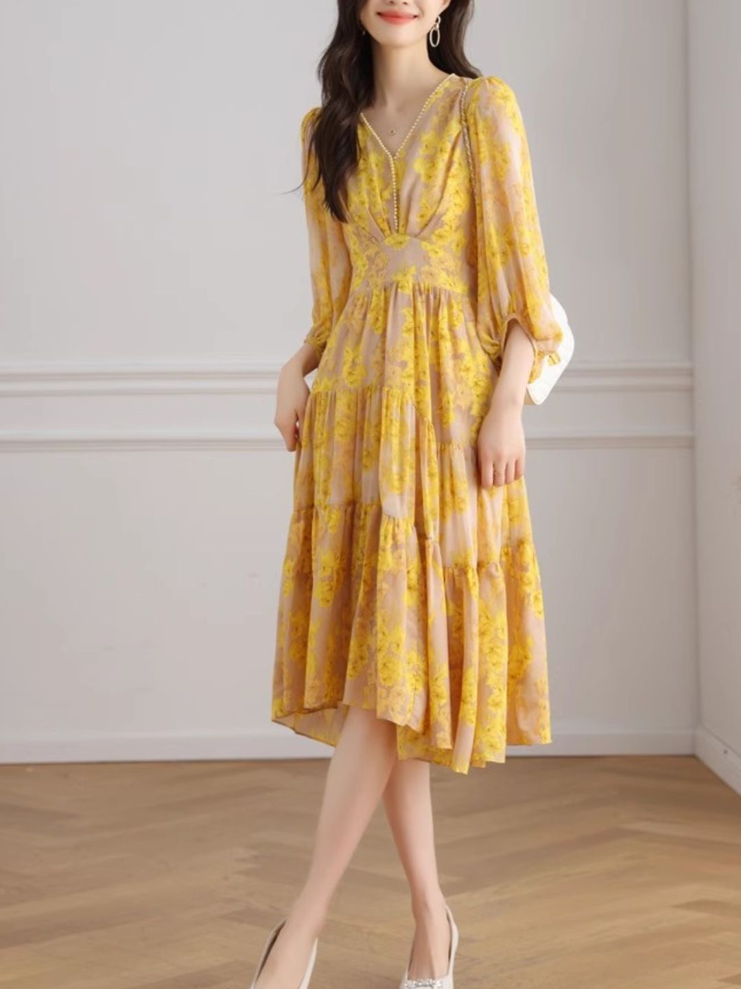 Temperament V-neck Floral Waist Dress - Yellow