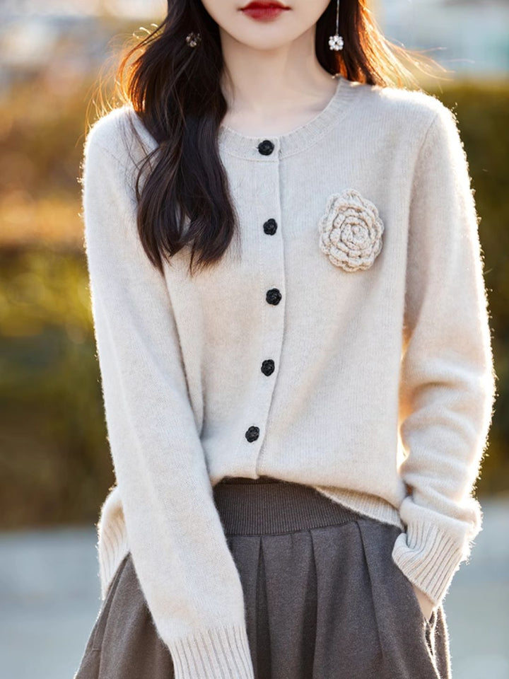 Round Neck Peony Solid Color Loose Sweater